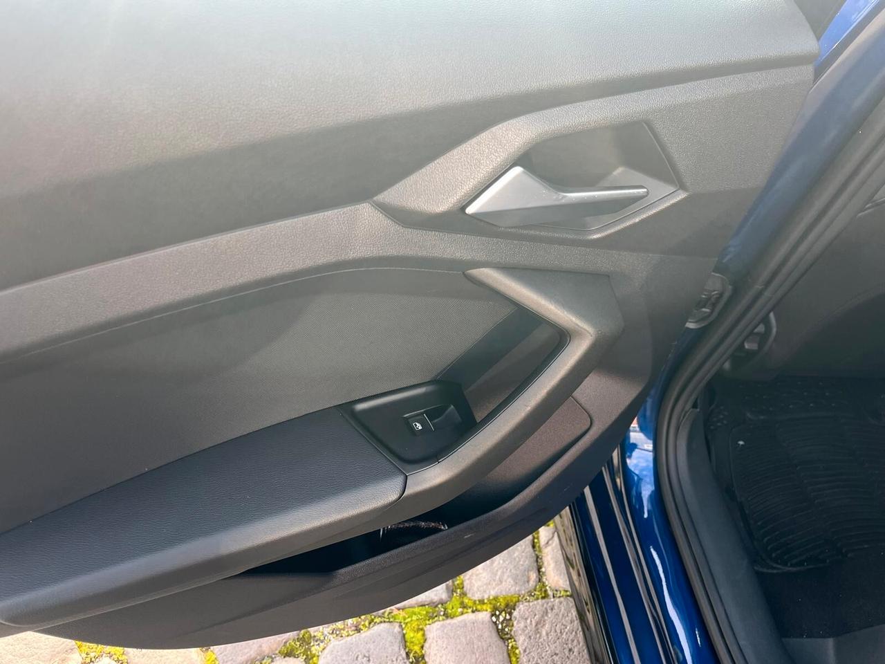 Audi A1 allstreet 35 TFSI Identity Contrast