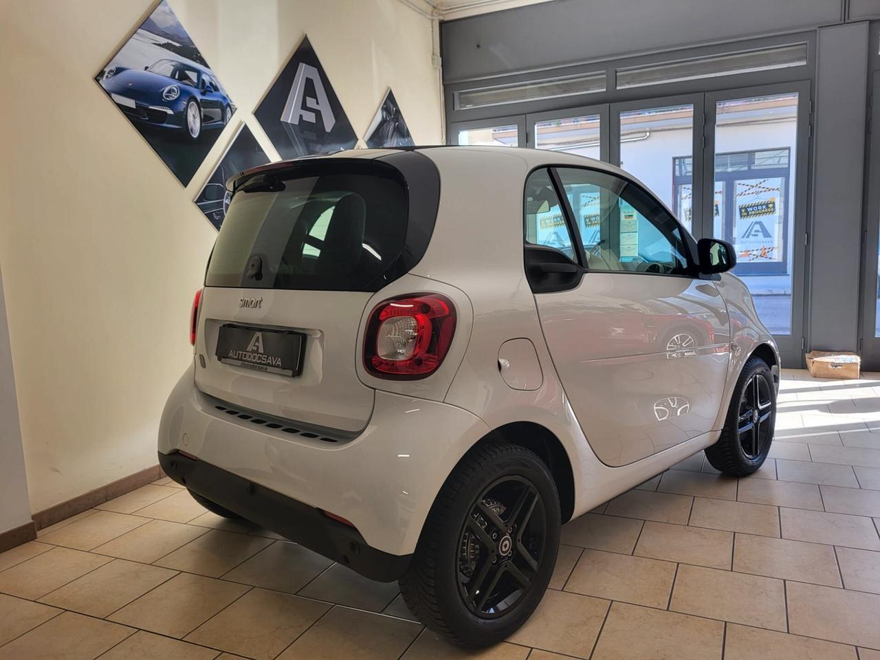 Smart ForTwo EQ Passion Navy Cerchi Black Fari Led...