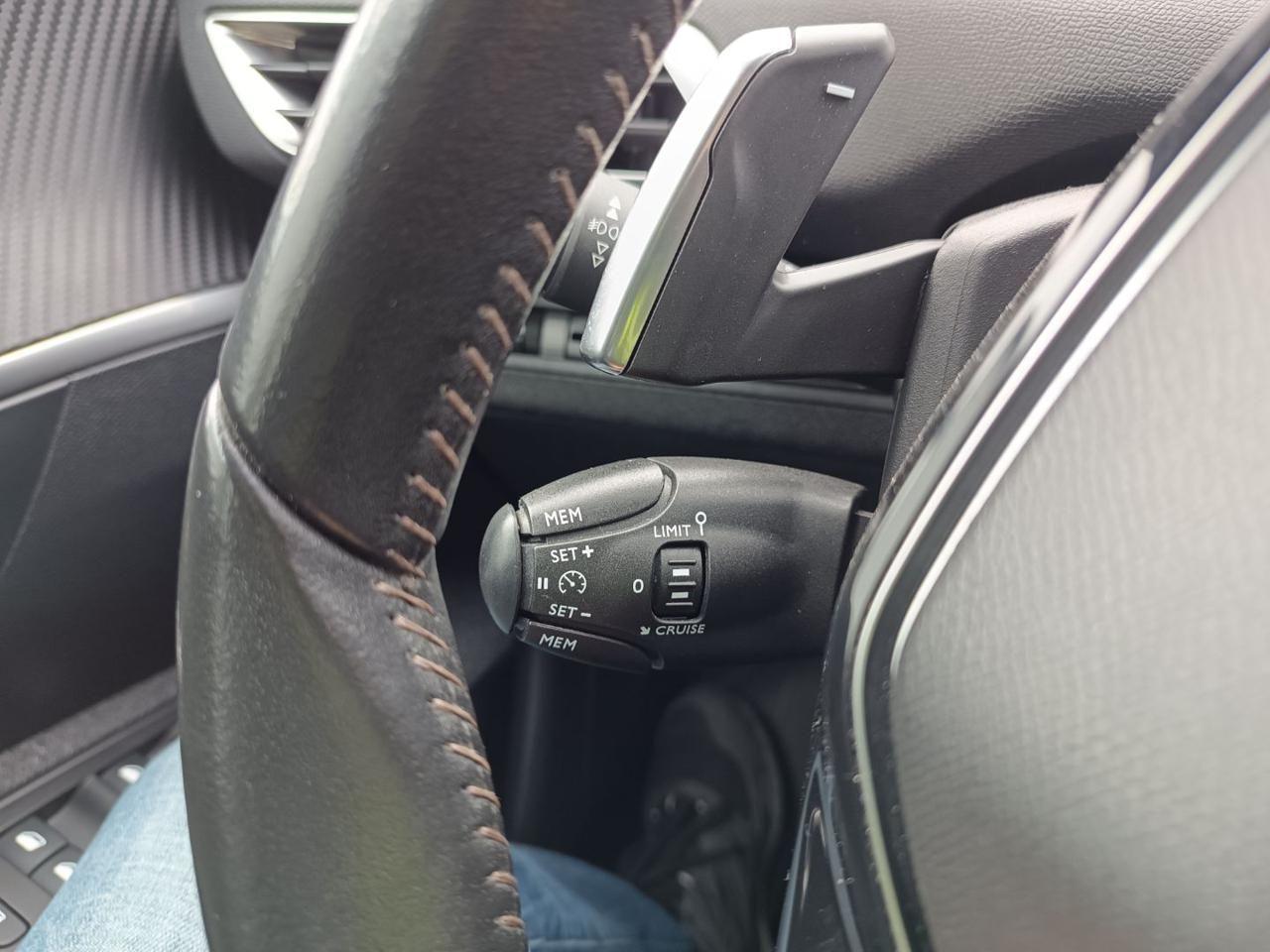 PEUGEOT 3008 BlueHDi 130 S&S EAT8 Allure