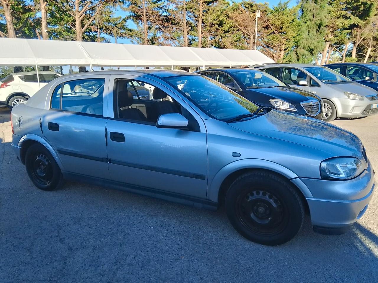 Opel Astra 1.4i 16V cat 5 porte GPL