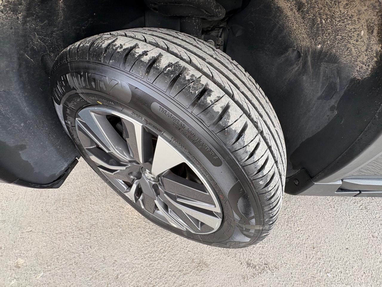 Peugeot 2008 BlueHDi 120 EAT6 S&S Allure