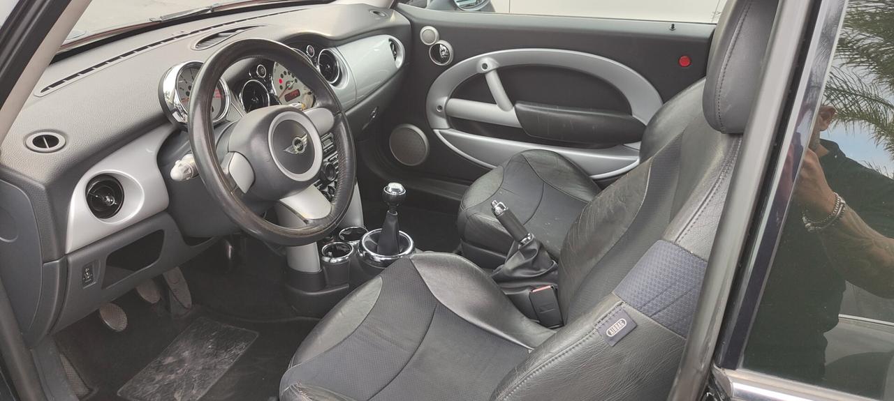 Mini 1.4 tdi One D Park Lane per neopatentati
