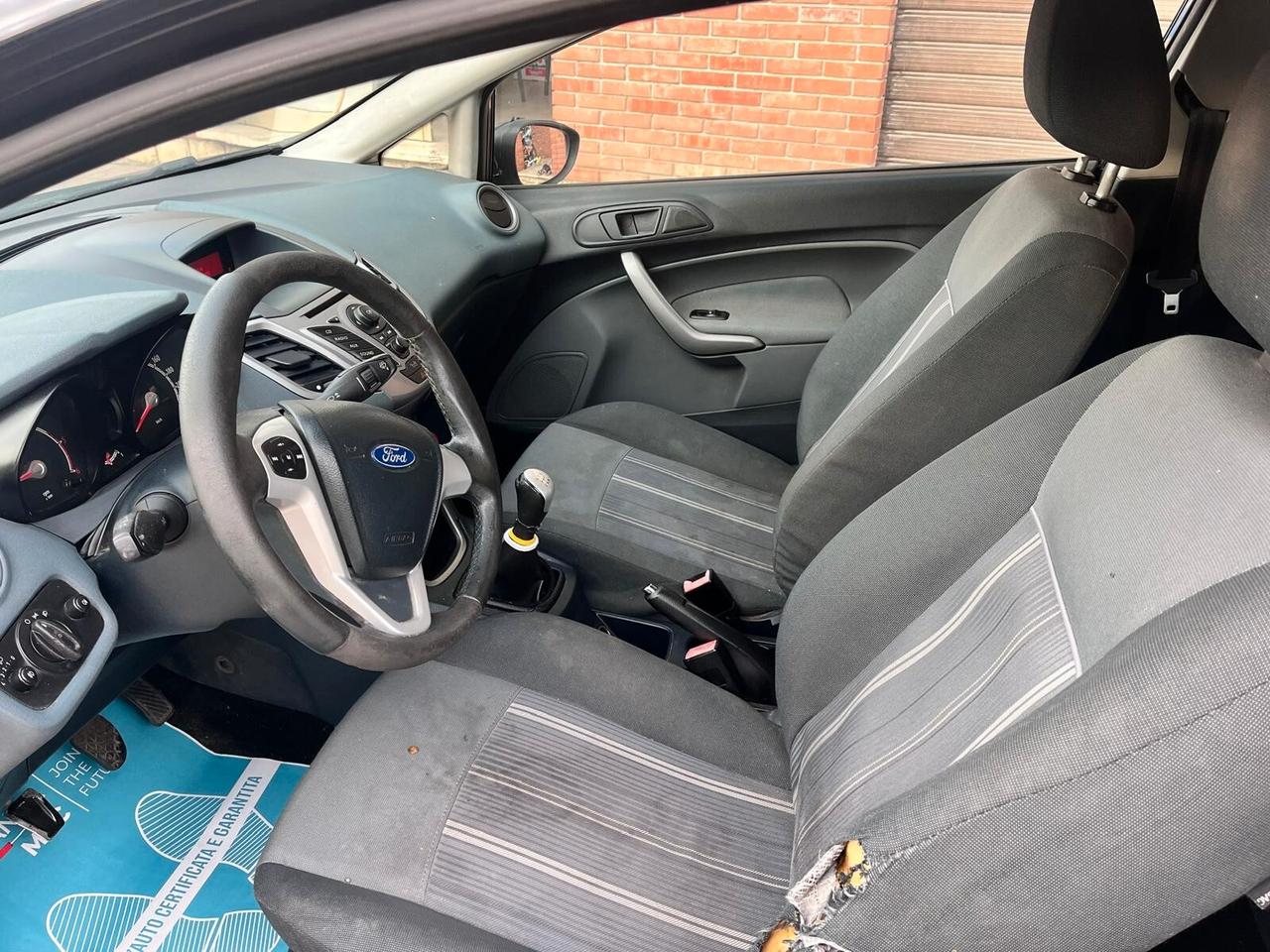Ford Fiesta 1.4 TDCi 68CV 3 porte Titanium