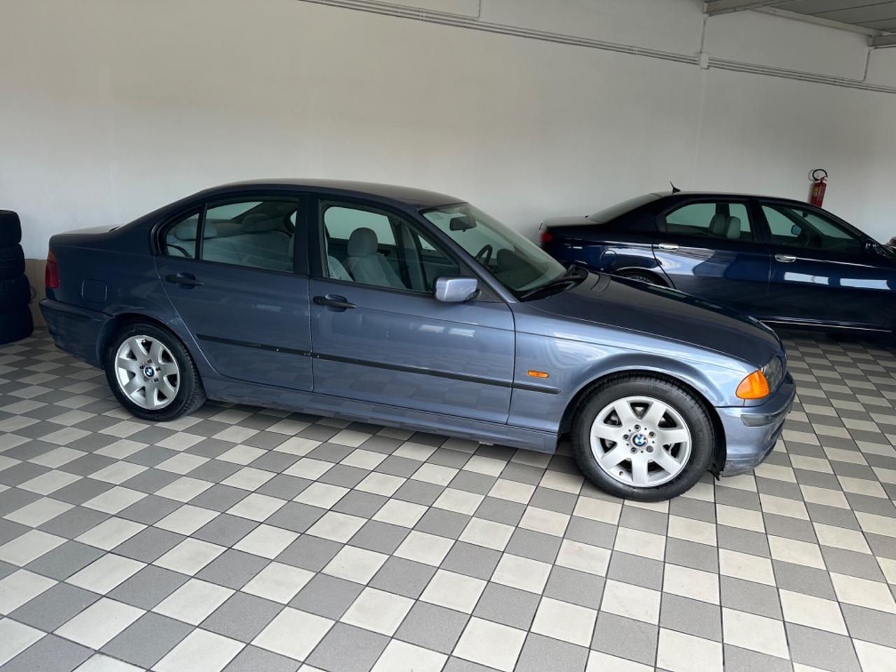 Bmw 318i cat 4 porte UNICO PRORIETARIO