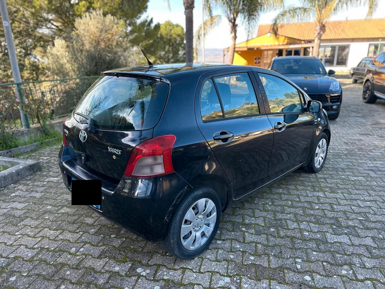 Toyota Yaris 1.4 D-4D 5 porte Sol
