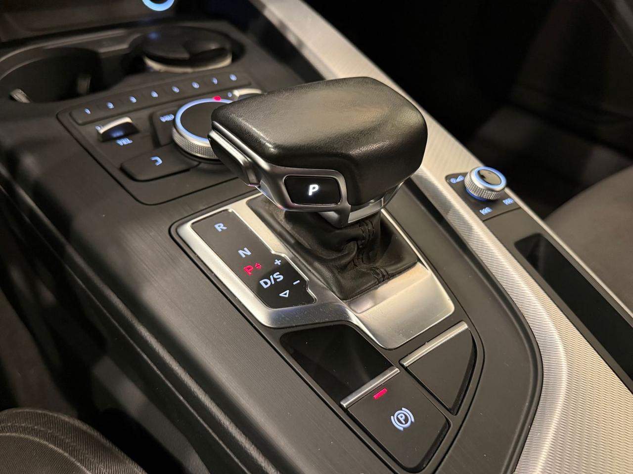 Audi A4 Business Line 2.0 35 TDI #7445