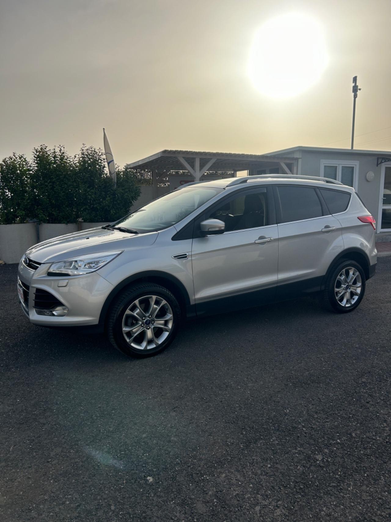 Ford Kuga 2.0 TDCI 150 CV S&S 4WD Titanium