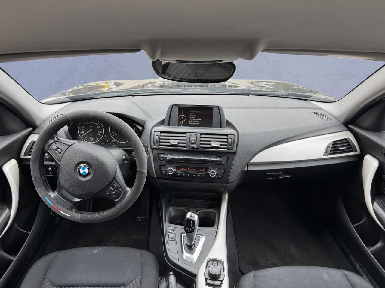 Bmw 118 118d 5p. Urban