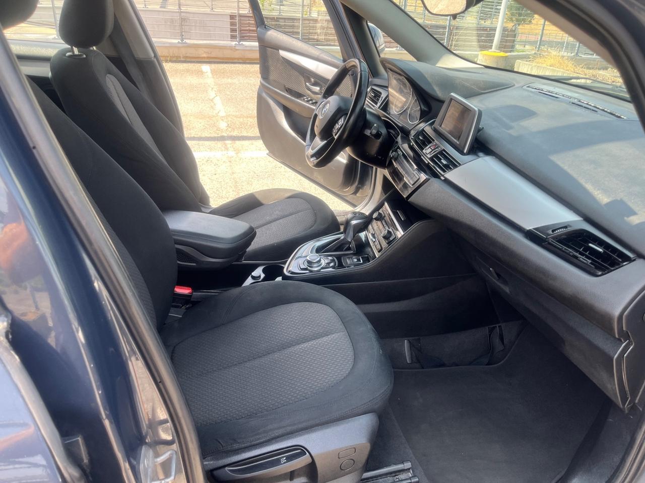 Bmw 2er Active Tourer 218d Luxury