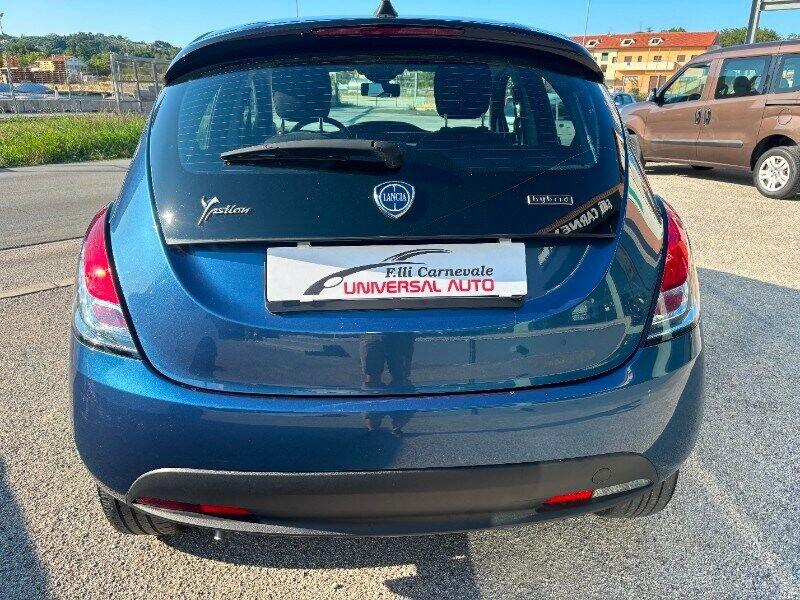 Lancia Ypsilon Ypsilon 1.0 FireFly 5 porte S&S Hybrid Silver