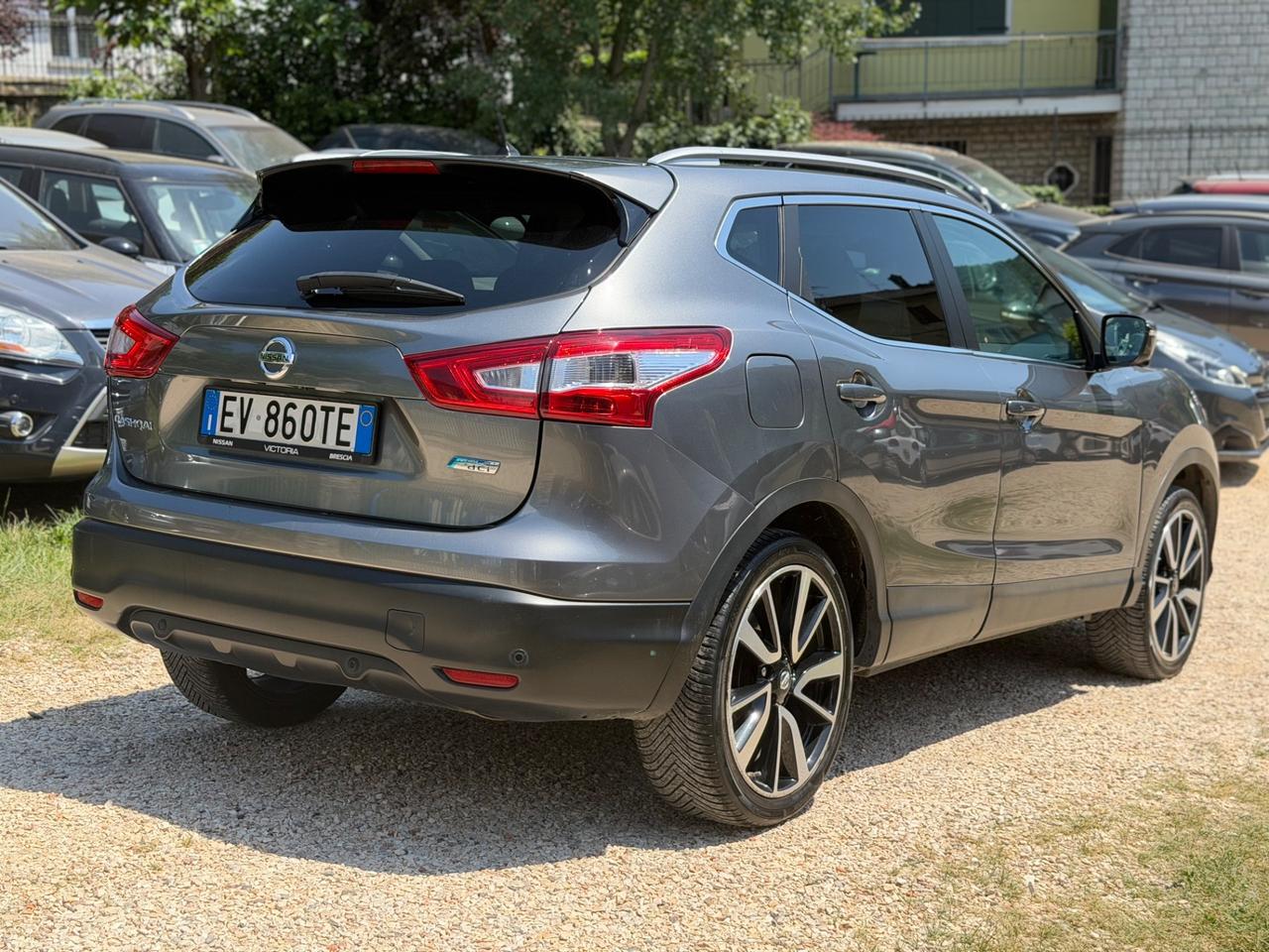 Nissan QASHQAI 1.6 dCi TEKNA TETTO FULLOPT 360CAM