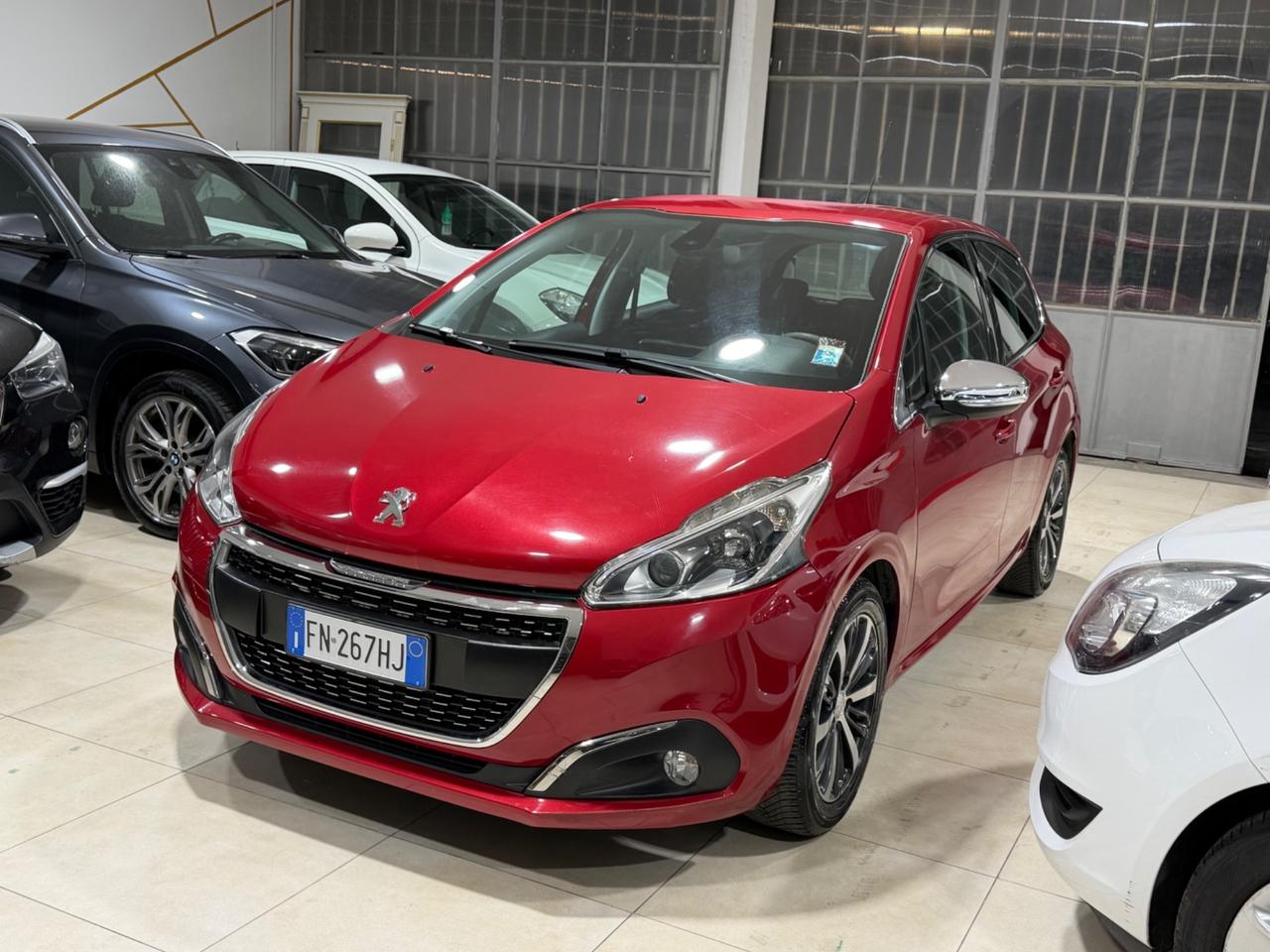 Peugeot 208 PureTech 82 5p. GPL Allure