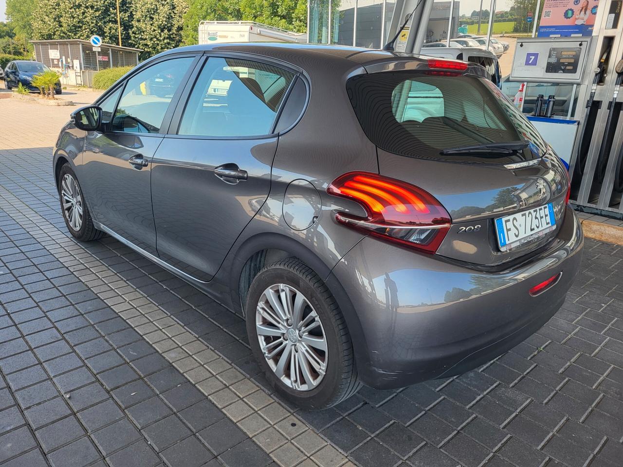 Peugeot 208 BlueHDi 75 5 porte Active