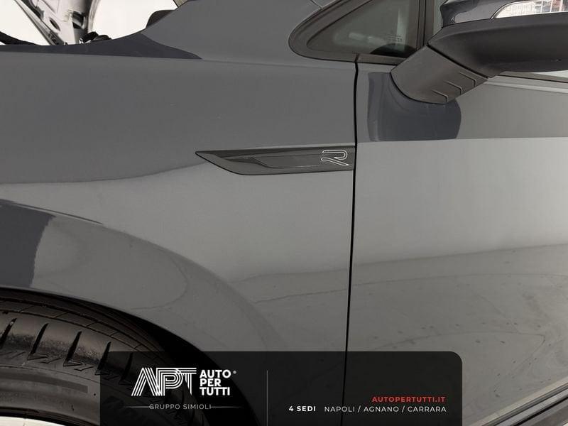 Volkswagen Golf Golf 1.5 etsi evo act R-Line 150cv dsg