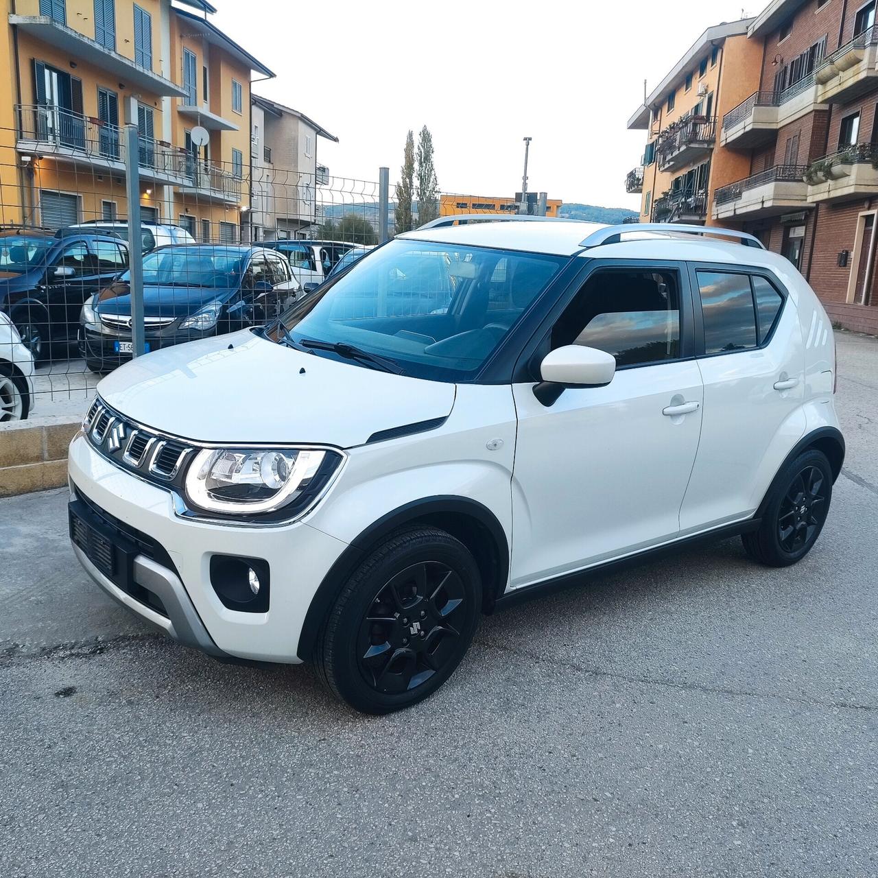 Suzuki Ignis 1.2 Hybrid Top