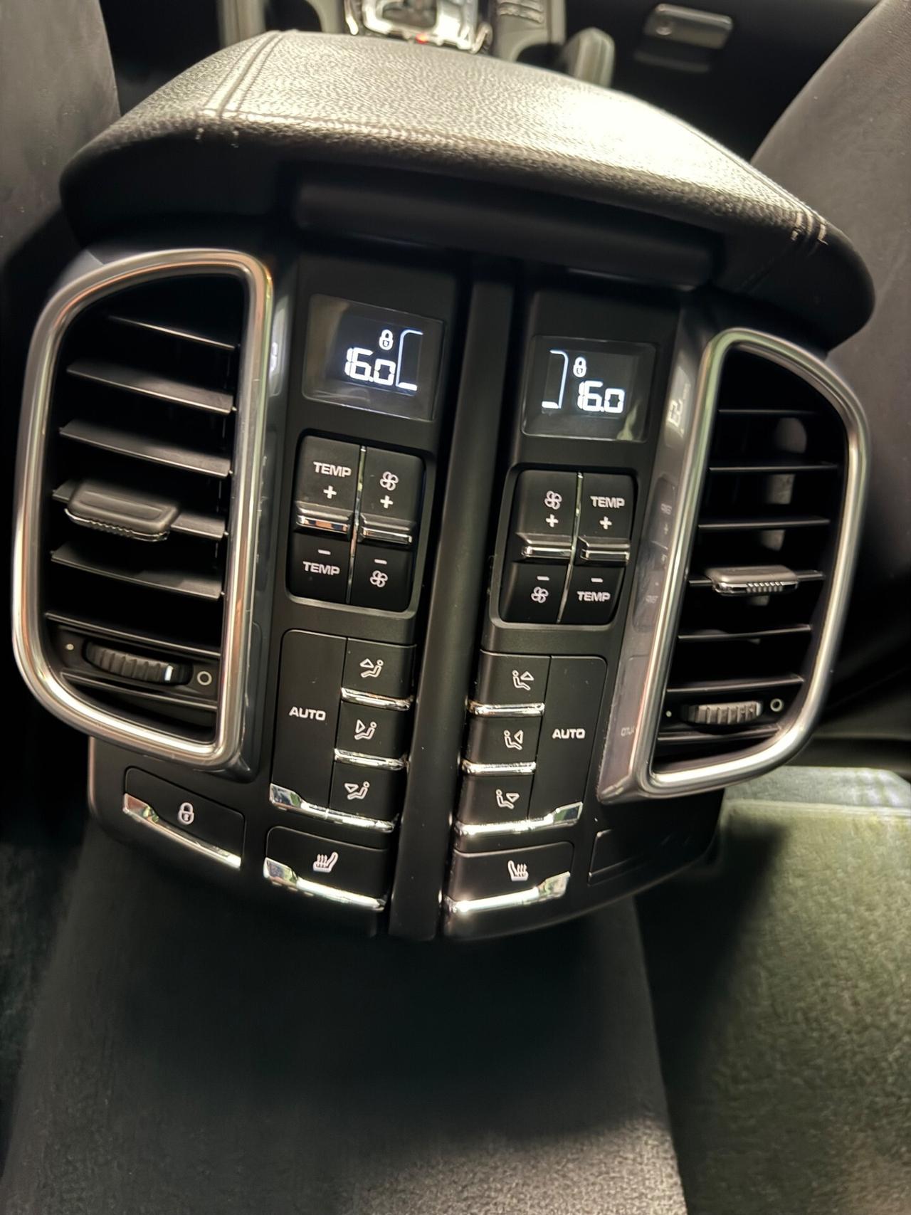 Porsche Cayenne 3.0 Diesel 250CV Platinum Edition