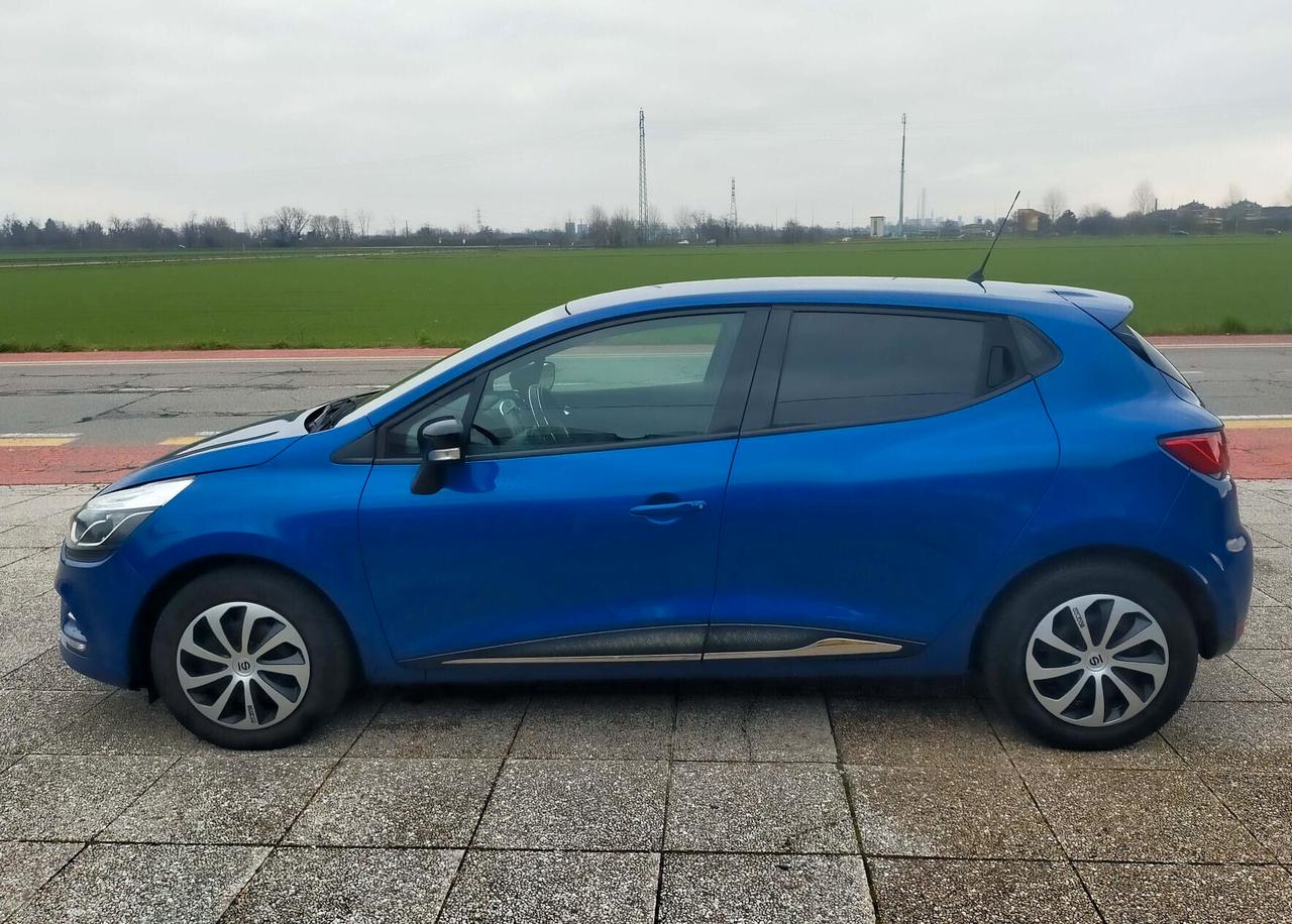 Renault Clio TCe 12V 75 CV 5 porte Moschino Life