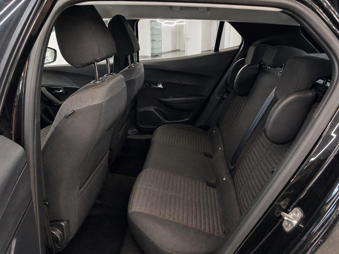 Peugeot 2008 PureTech 130 S&S EAT8 Allure