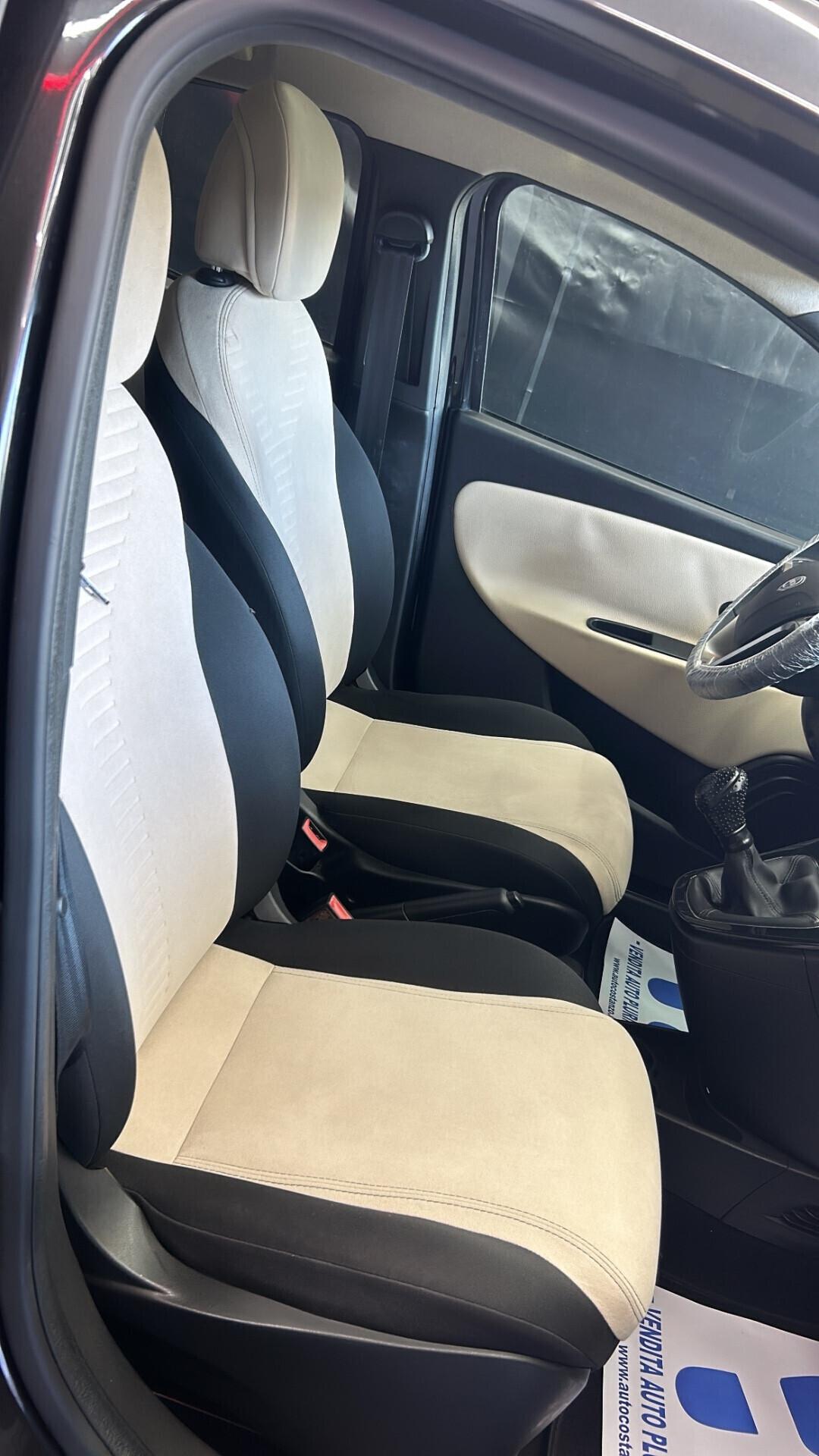 Lancia Ypsilon 1.3 Multijet 95cv Platinum 11/2013