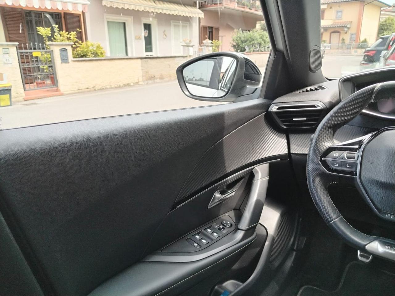 Peugeot 2008 GT 1.5 Blue HDI 110