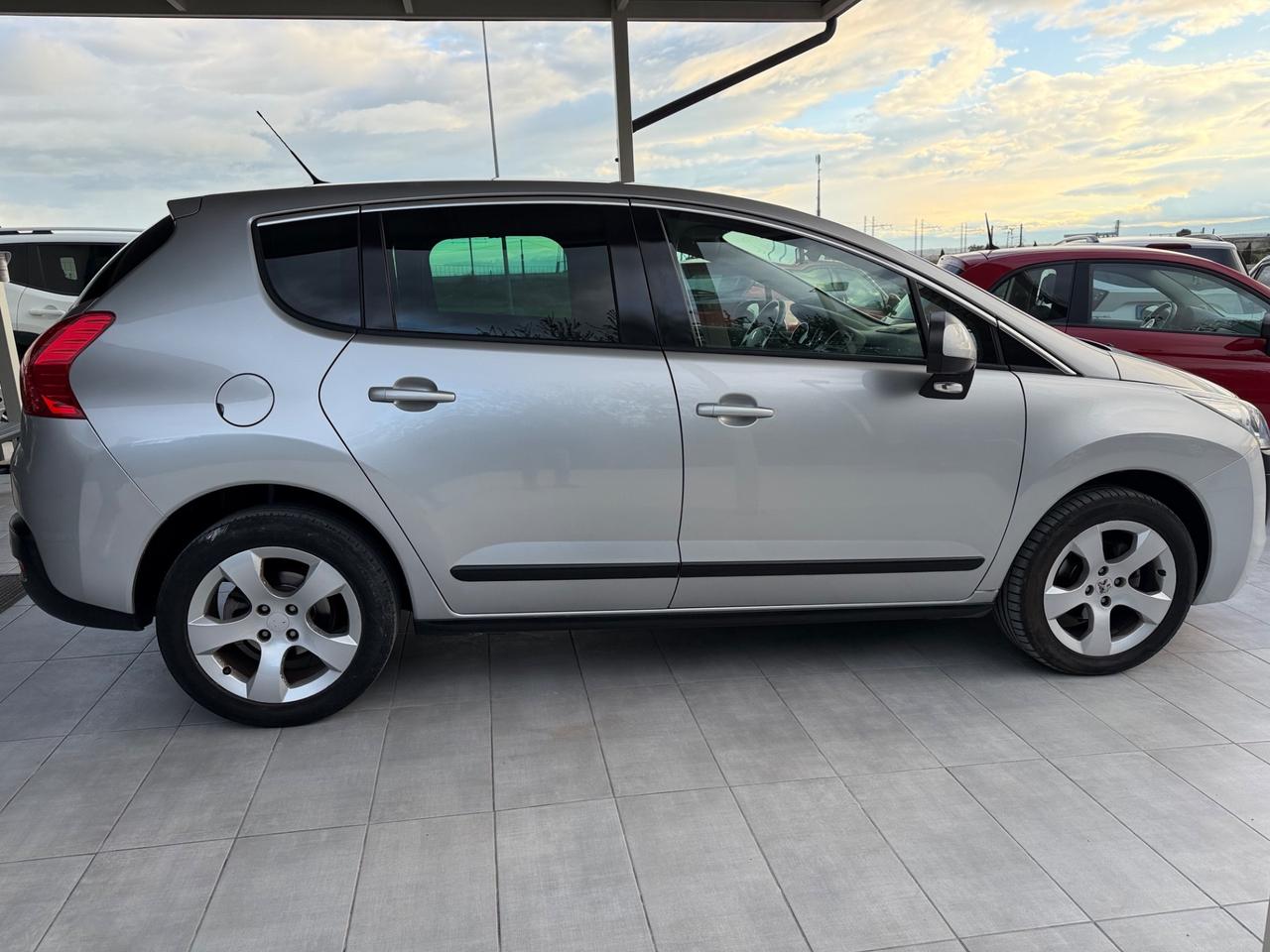 Peugeot 3008 1.6 HDi 112CV Allure