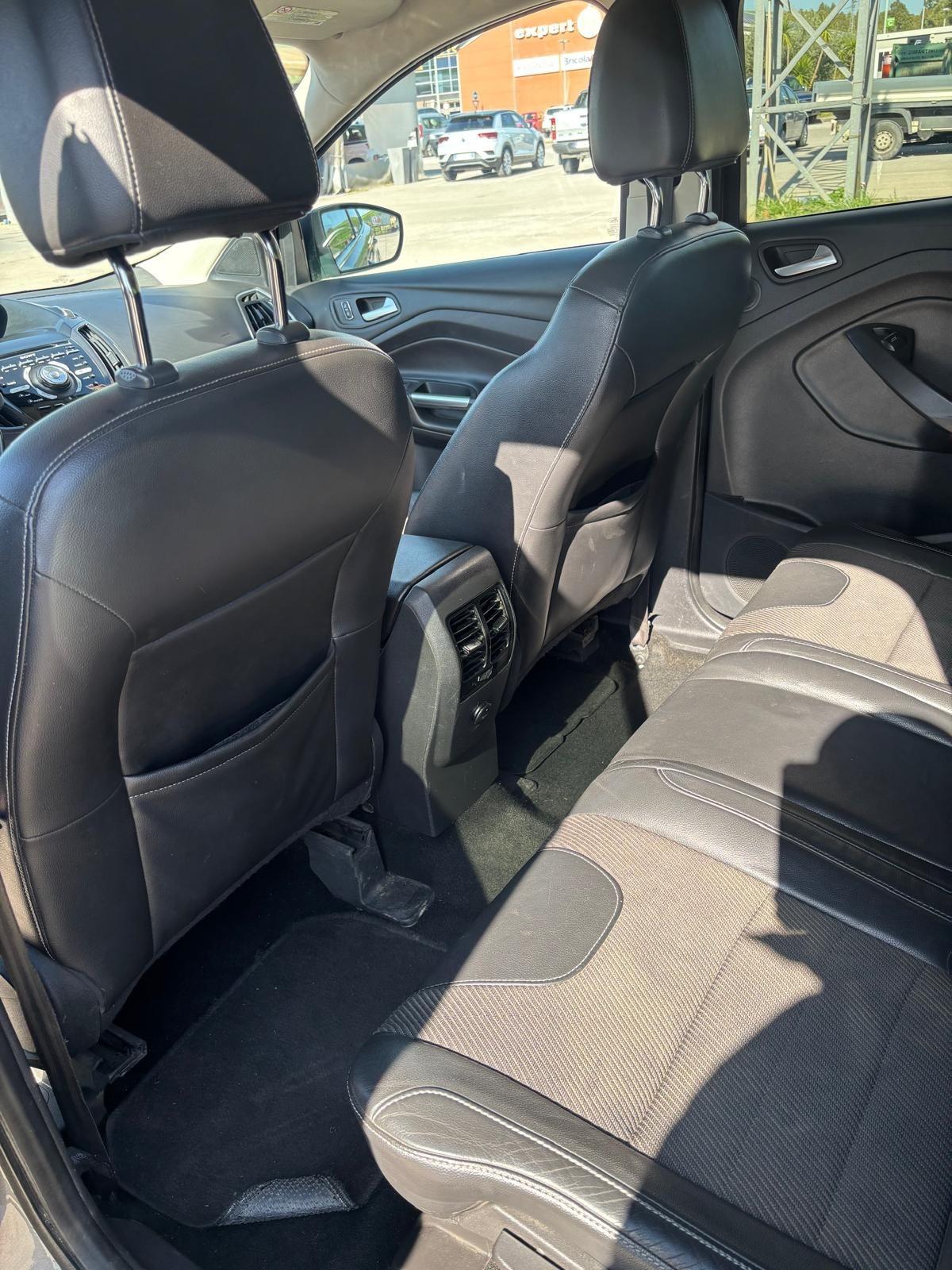 Ford Kuga 2.0 TDCI 140 CV 2WD Titanium