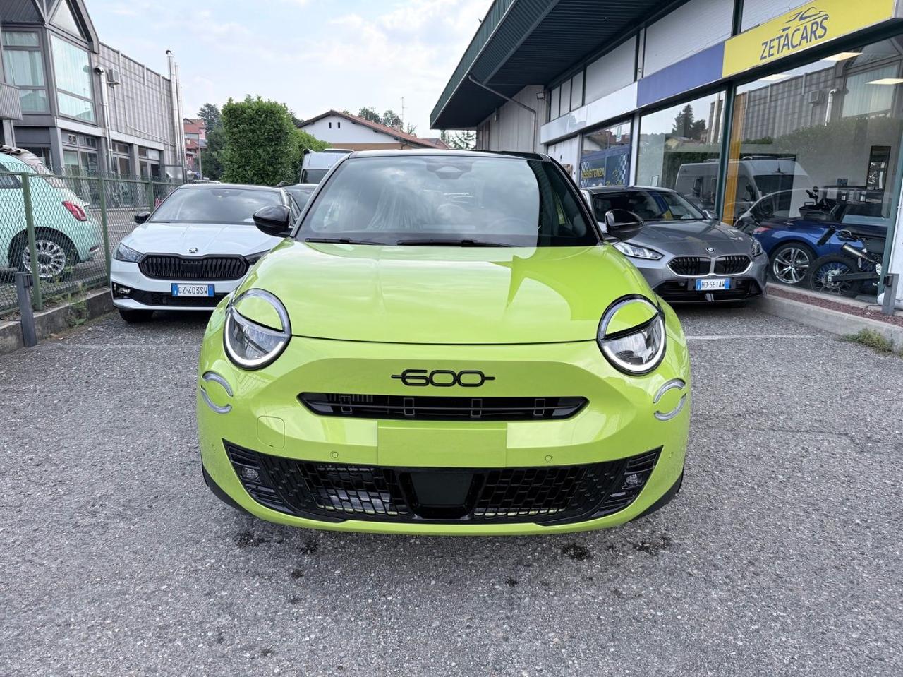 Fiat 600 1.2 hybrid Sport Edizione Milano Cortina 2026 145cv auto