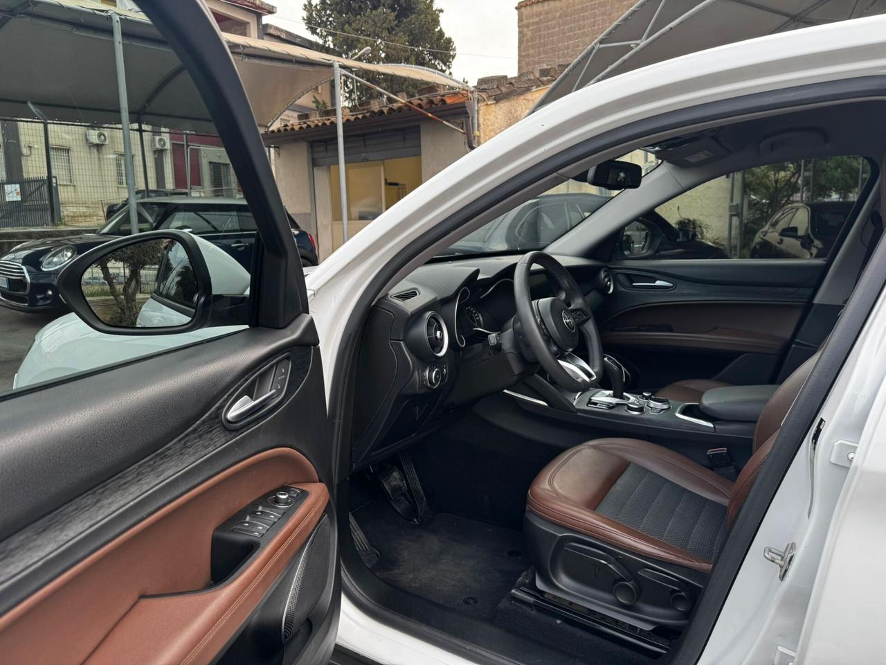 Alfa Romeo Stelvio 2.2 Turbodiesel 160 CV AT8 RWD Super