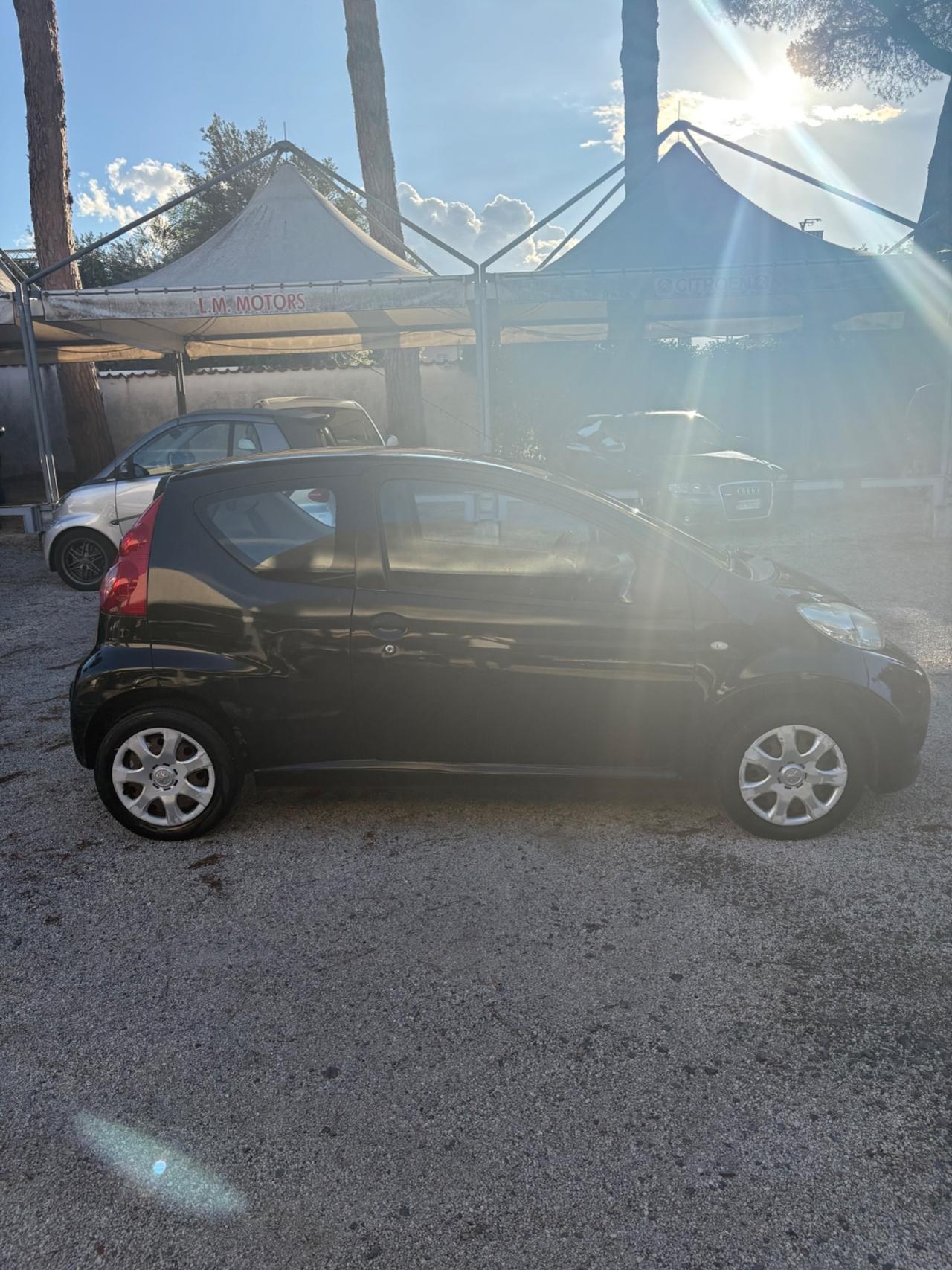 Peugeot 107 1.0 benzina neopatentati