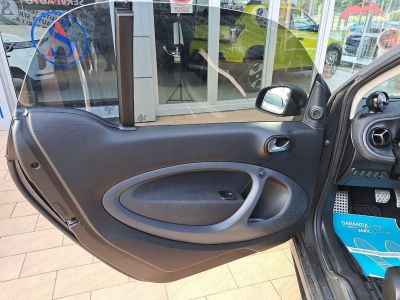 smart fortwo fortwo BRABUS 0.9 Turbo twinamic Xclusive