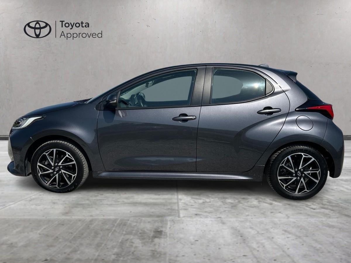 TOYOTA Yaris 4ª serie - Yaris 1.5 Hybrid 5 porte Trend