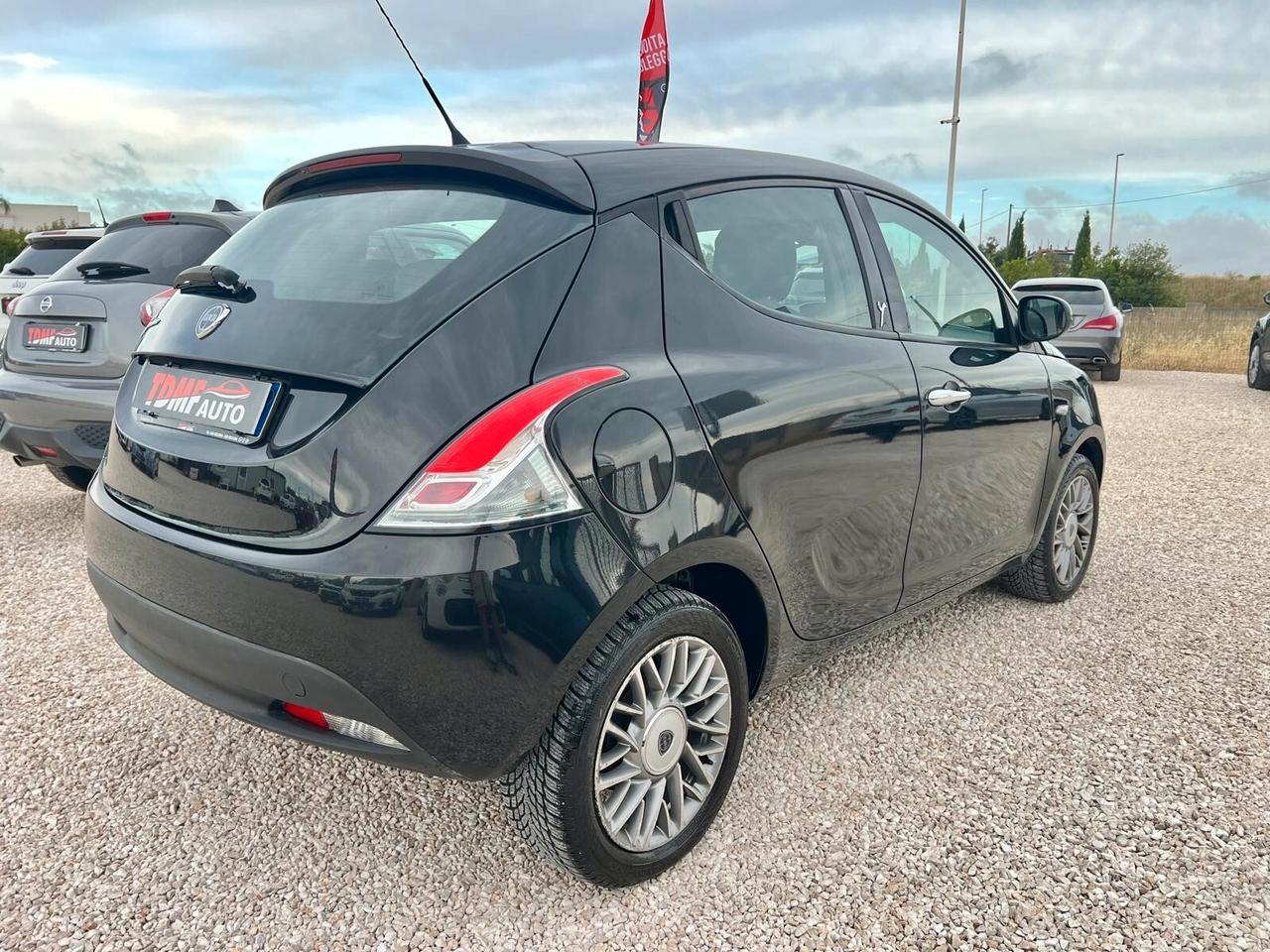 Lancia Ypsilon 1.2 5 porte