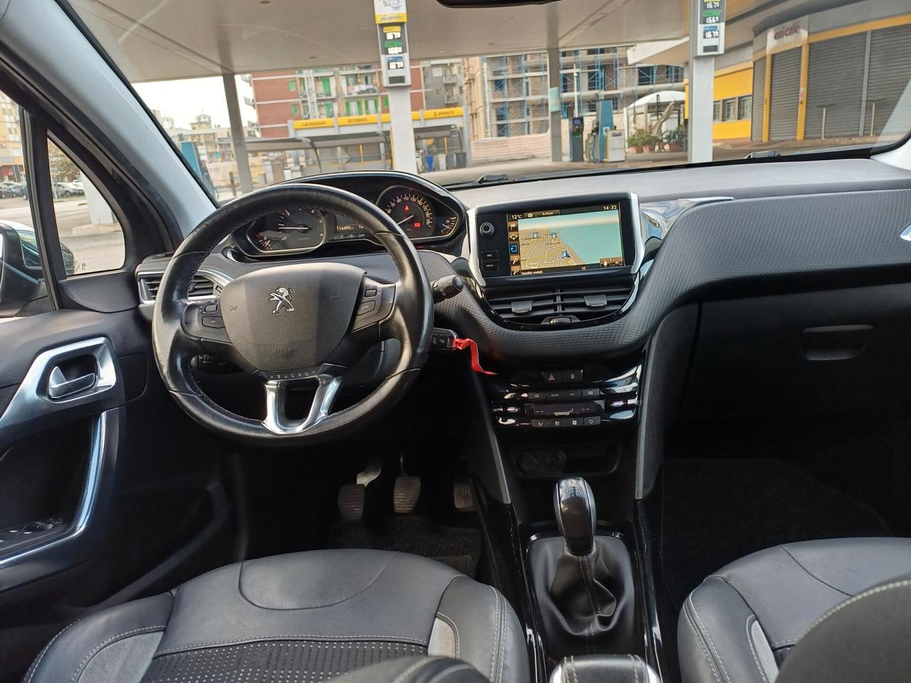 Peugeot 2008 BlueHDi 100 Allure