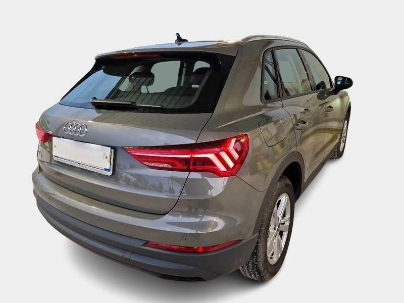 AUDI Q3 35 TDI S tronic Business