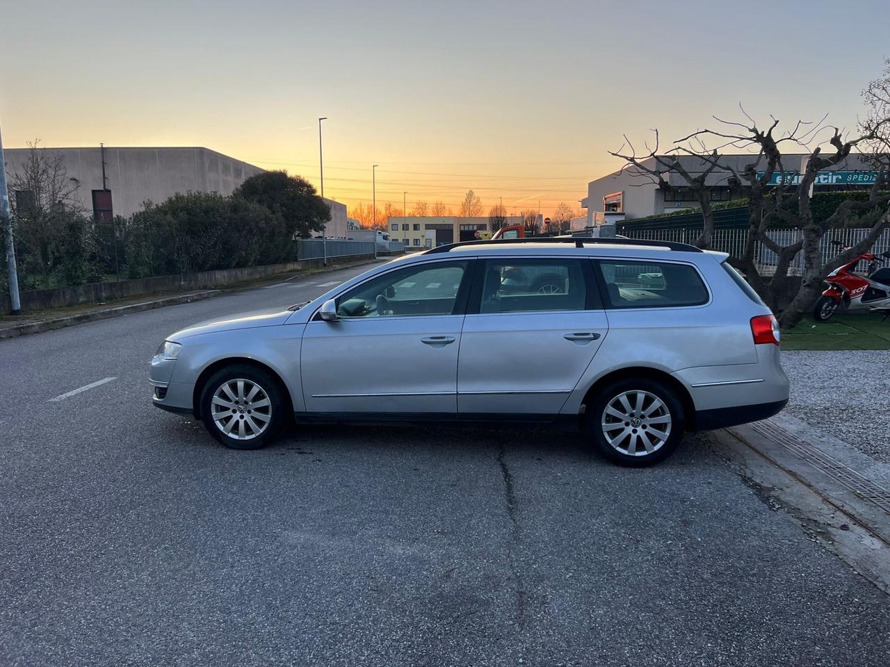 Volkswagen Passat 1.9 TDI/105CV Var. Comfortline