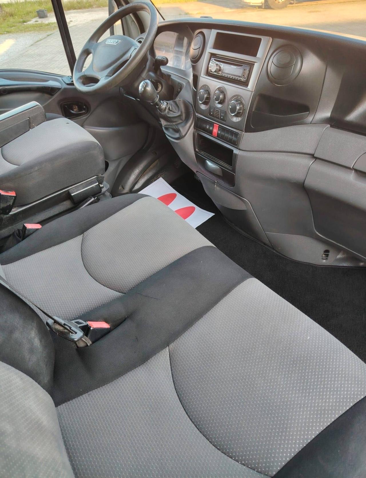Iveco Daily 35 S15 doppia cabina 7 posti