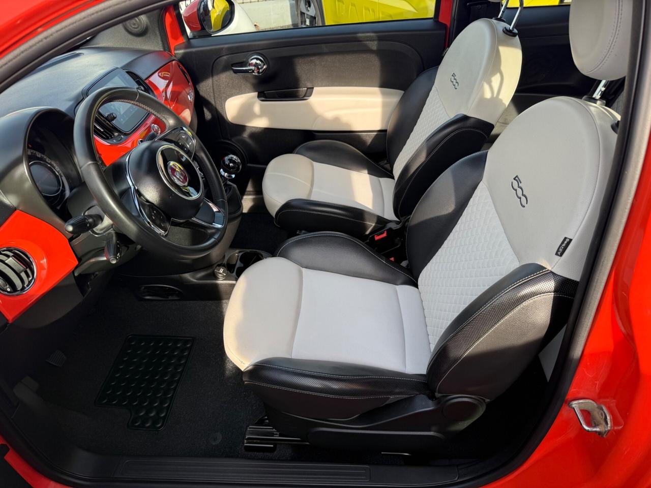 Fiat 500 1.0 Hybrid Dolcevita Rosso Corallo