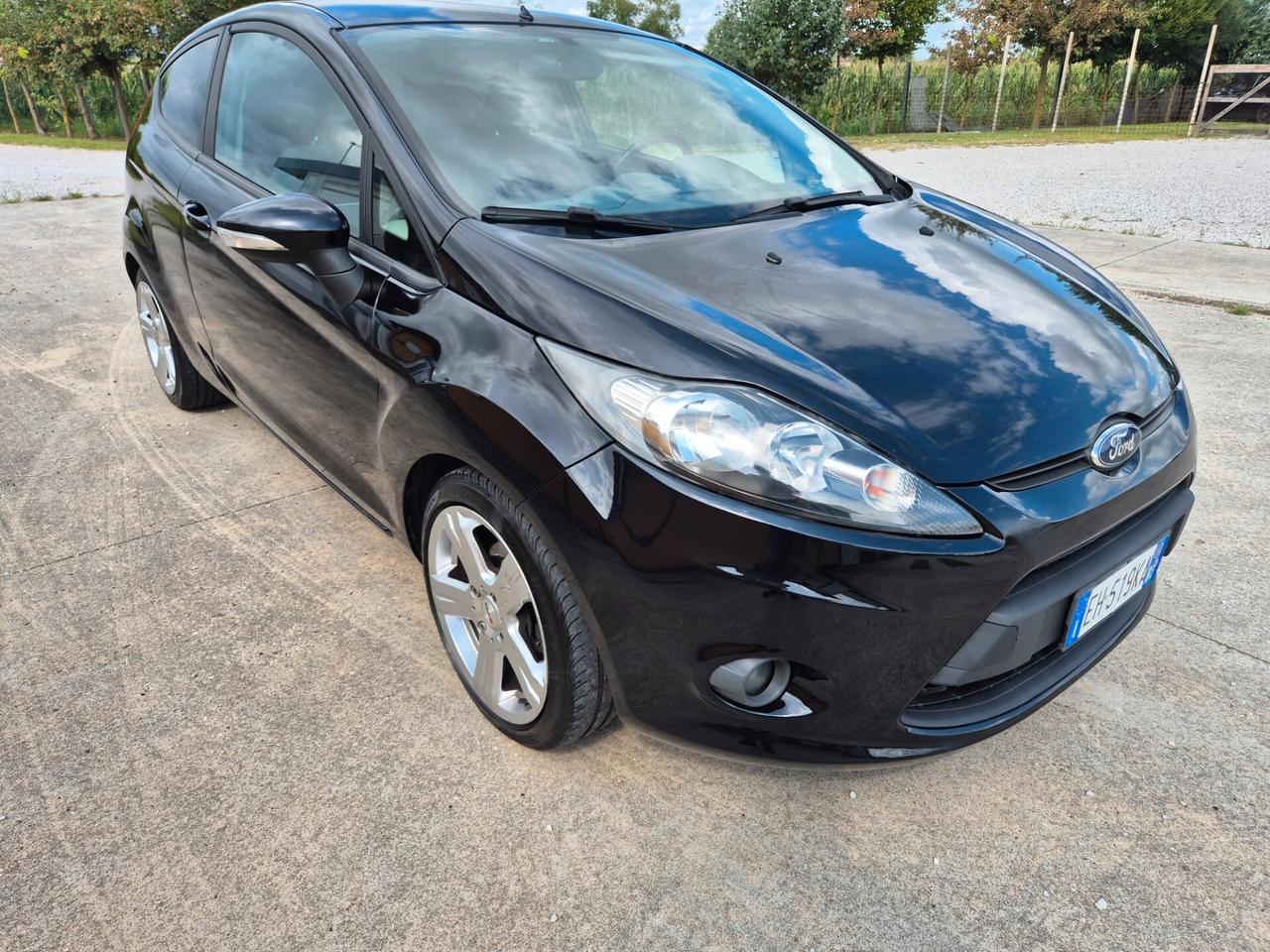 Ford Fiesta Fiesta+ 1.4 TDCi 70CV 3 porte