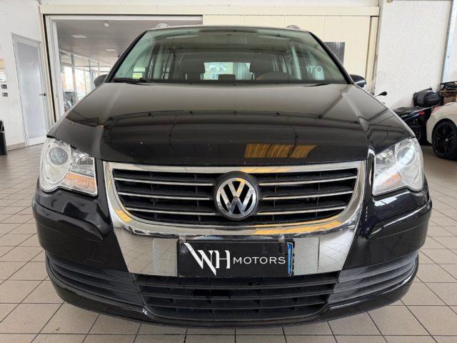 VOLKSWAGEN Touran 2.0 TDI DPF Trendline // 7 POSTI//