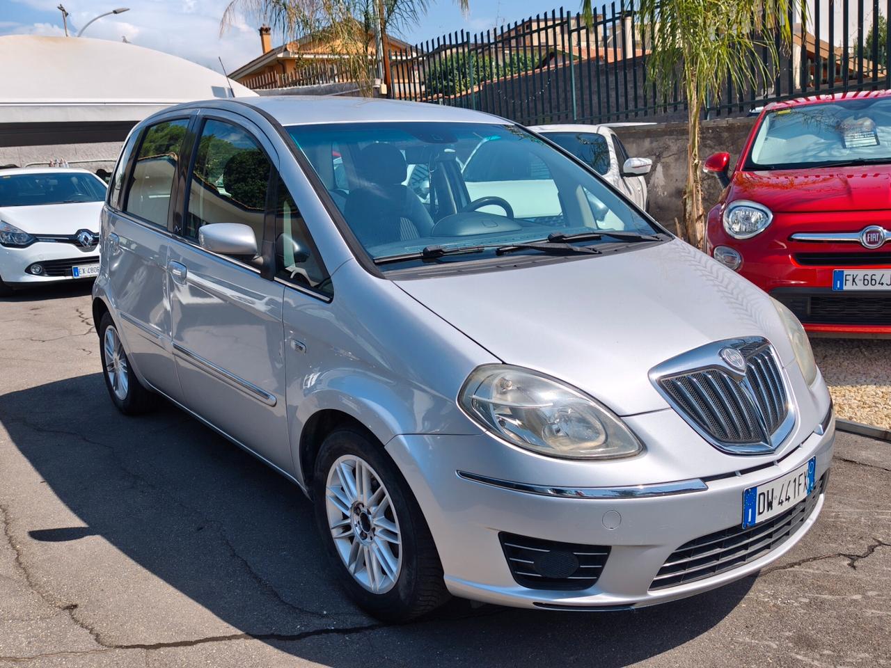 Lancia MUSA 1.6 Multijet Poltrona Frau