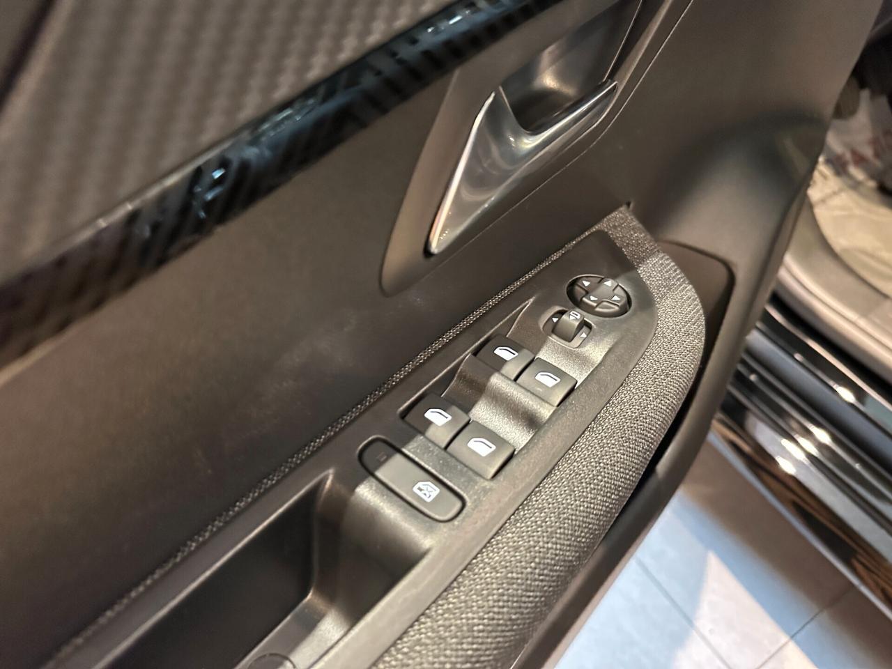 Peugeot 208 Hybrid 110 e-DCS6 Business