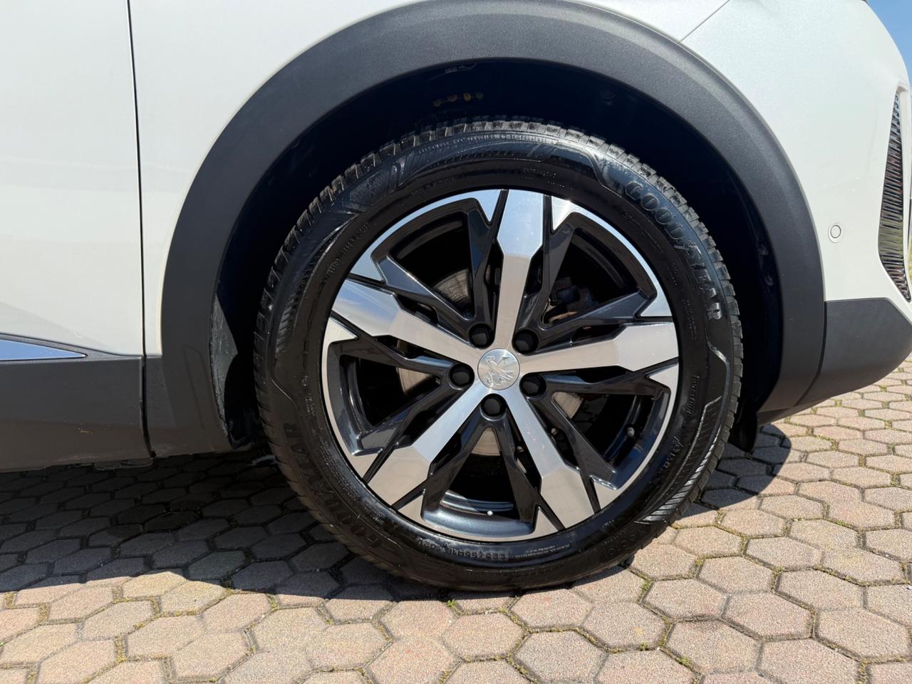 Peugeot 3008 BlueHDi 130 S&S EAT8 GT-LINE