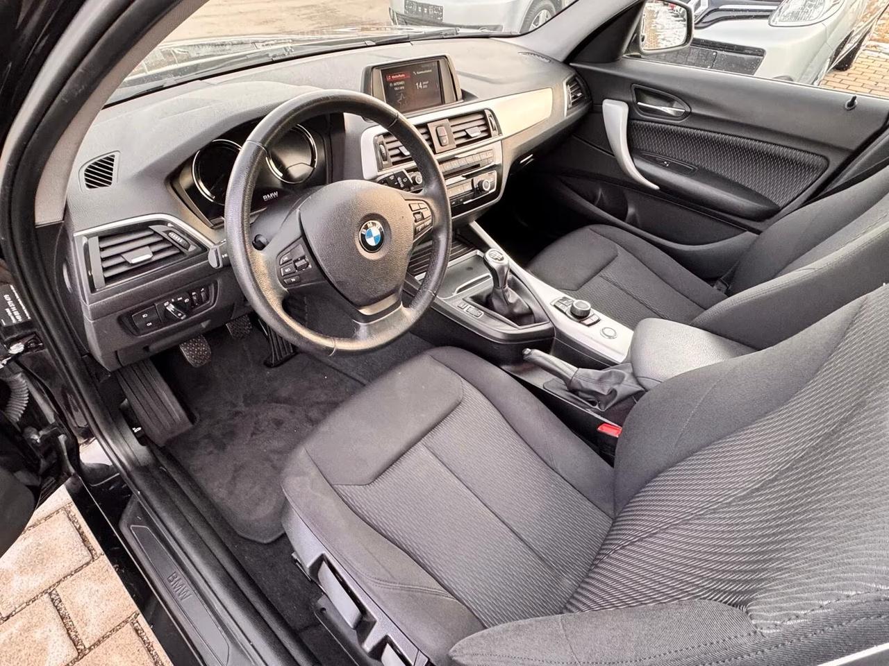 Bmw 118 118i 5p. Advantage