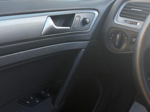 VOLKSWAGEN Golf 1.2 TSI 85 CV 5p. Tech&Sound