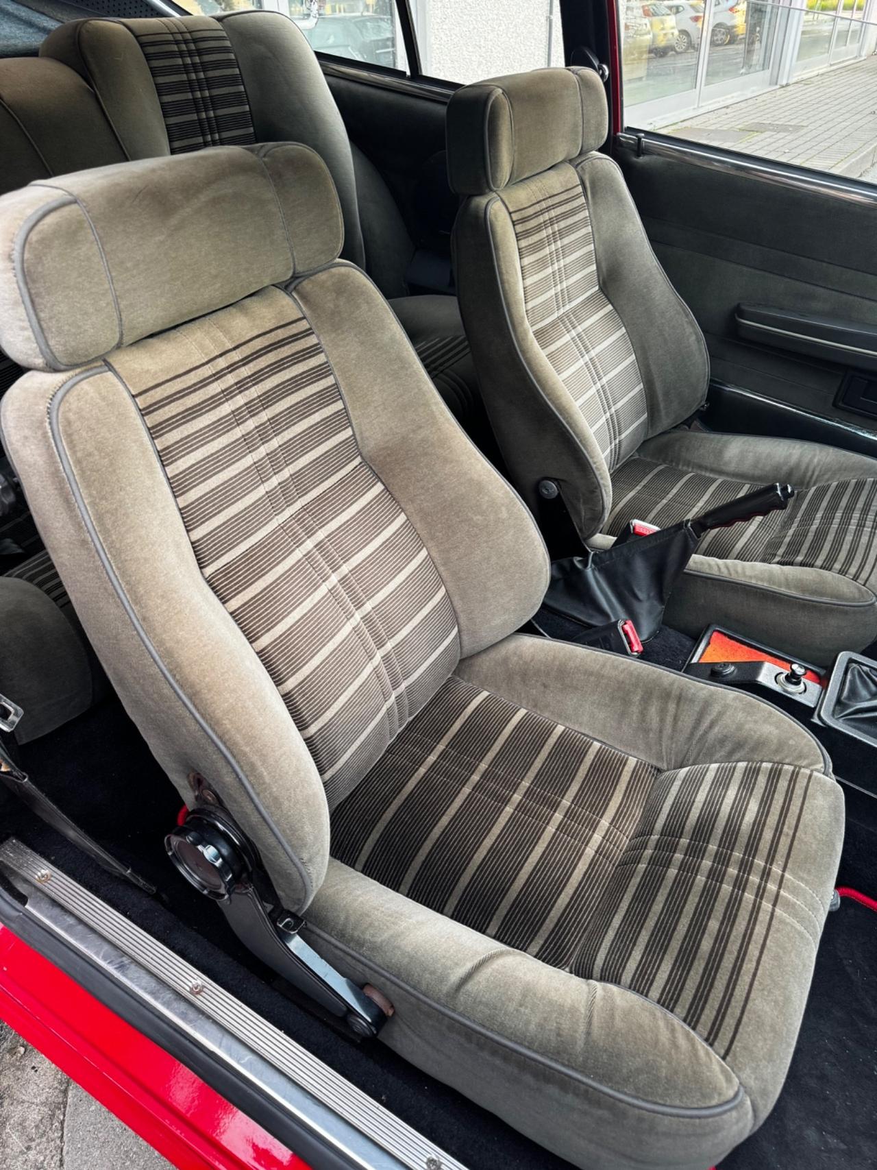 Alfa Romeo 6 GTV6 2.5