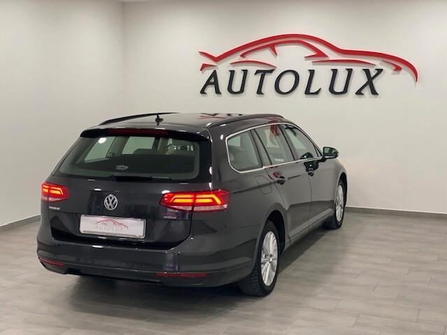 Volkswagen Passat Variant 1.6 TDI DSG ANTRACITE interno CHIARO