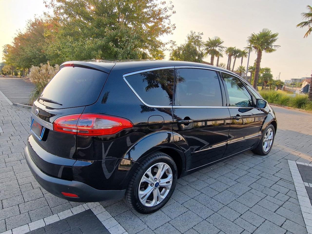 Ford S-Max 2.0 TDCi 163CV New Titanium