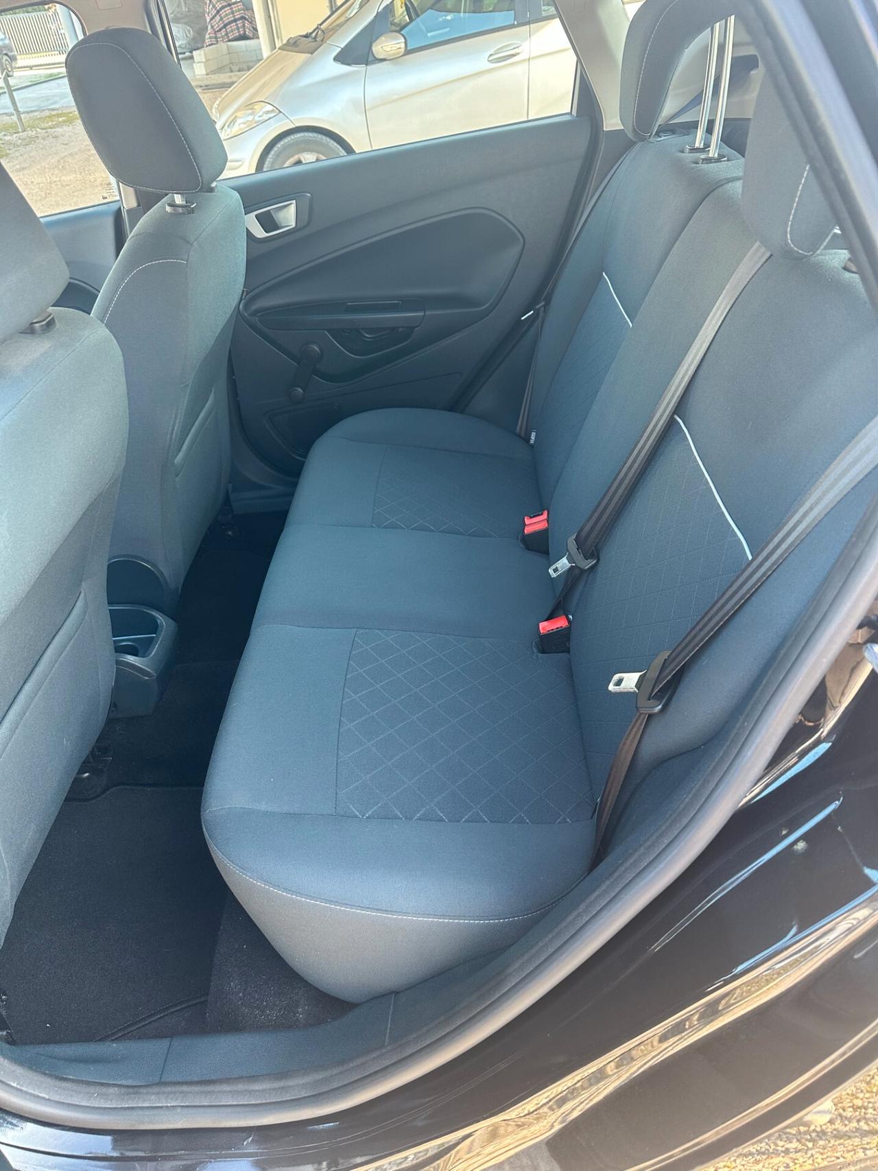 Ford Fiesta 1.4 TDCi 70CV 5 porte Titanium