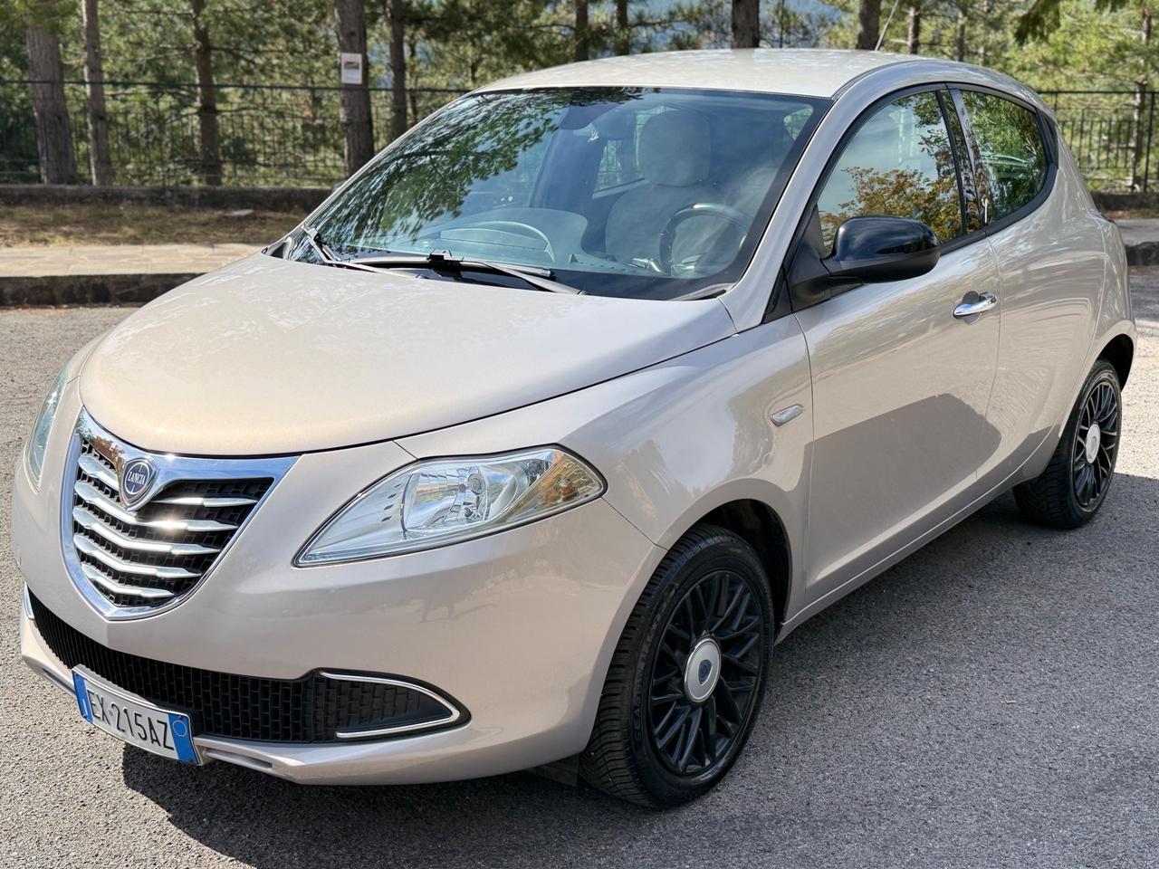 Lancia Ypsilon 1.3 MJT 16V 95 CV 5 porte S&S Gold