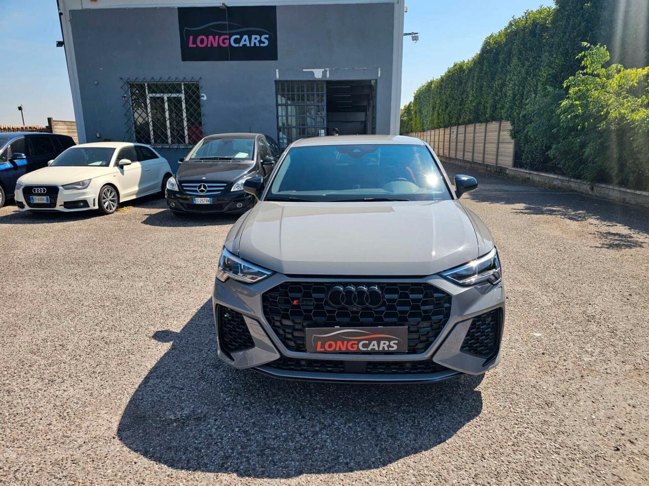Audi Q3 RS quattro S tronic